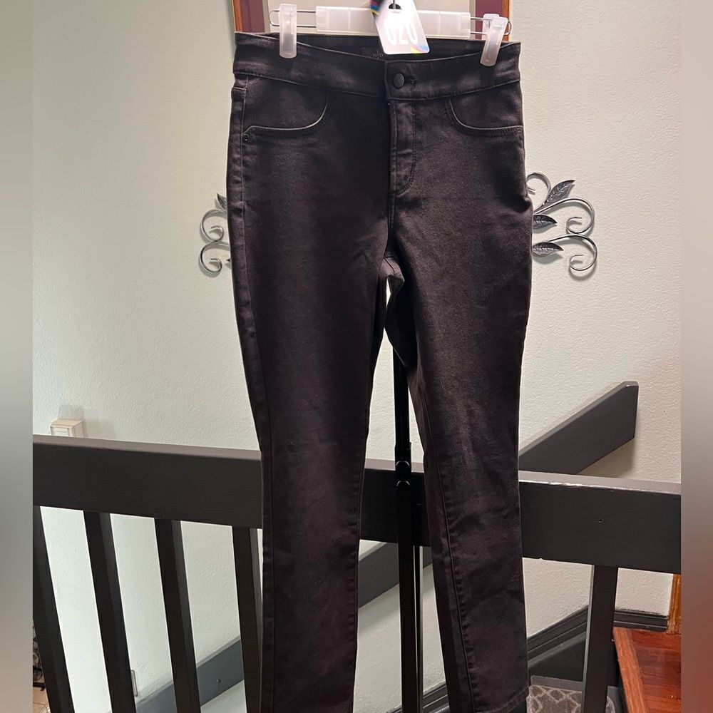 NWOT Charcoal Gray NYDJ Lift & Tuck Technology Size 4. #YTA020